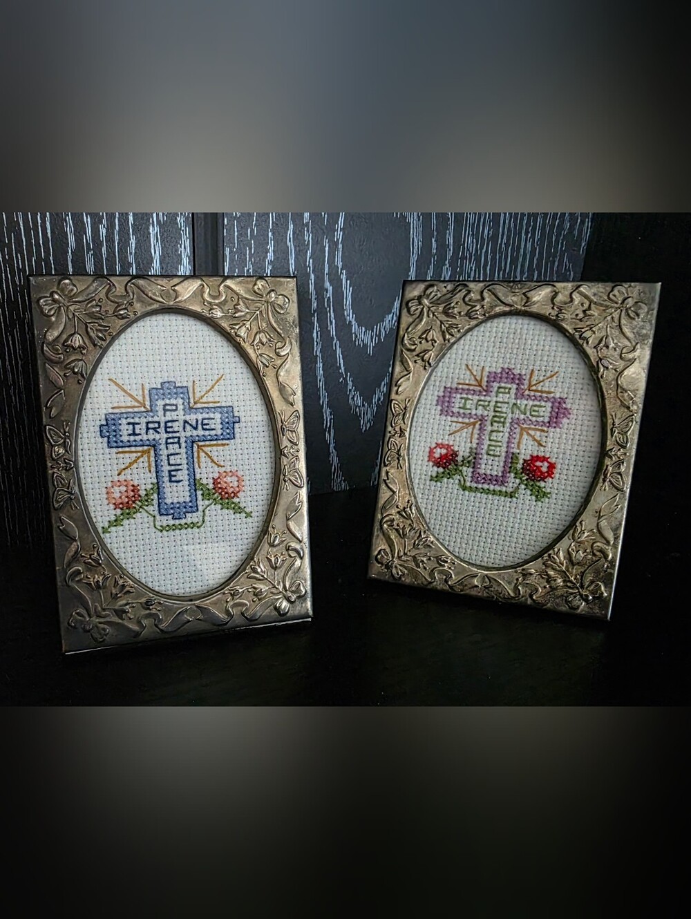 Decorative Silver-Tone Floral Oval Frame with Cross Embroidery (Silver)Set Of 2